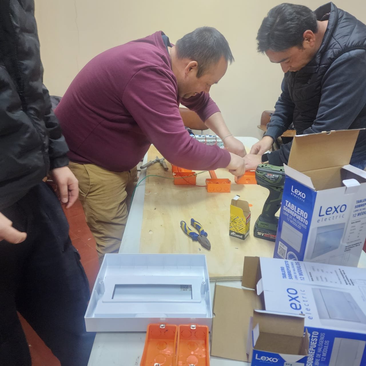 Práctica del curso de instalaciones eléctricas